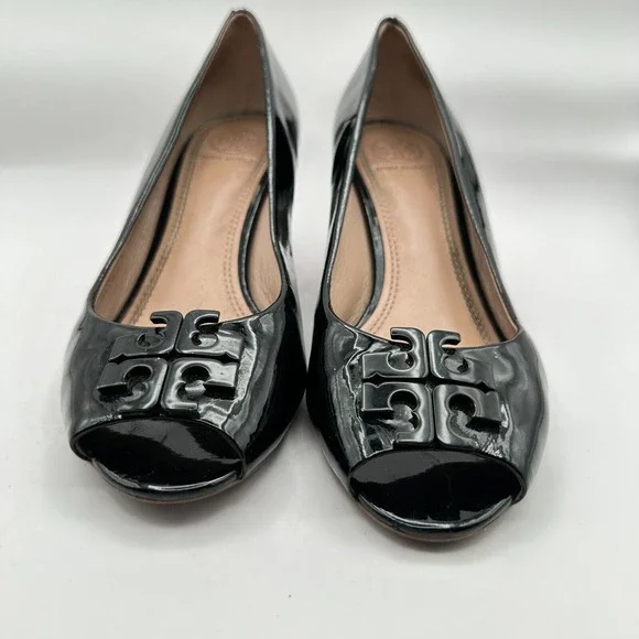 Tory Burch Lowell Wedge Heels Womens 7M Black Patent Leather Peep Toe Luxury CEO - Picture 4 of 10